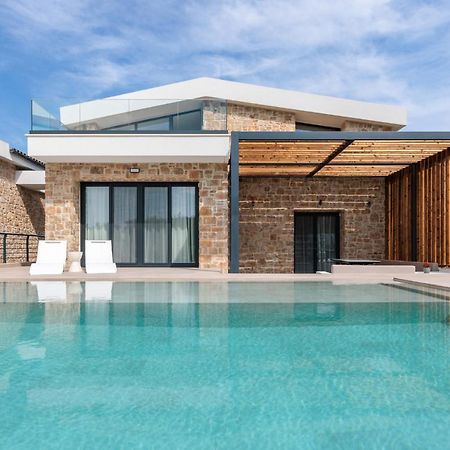 Five Senses Of Luxury Villa Kalandra Bagian luar foto