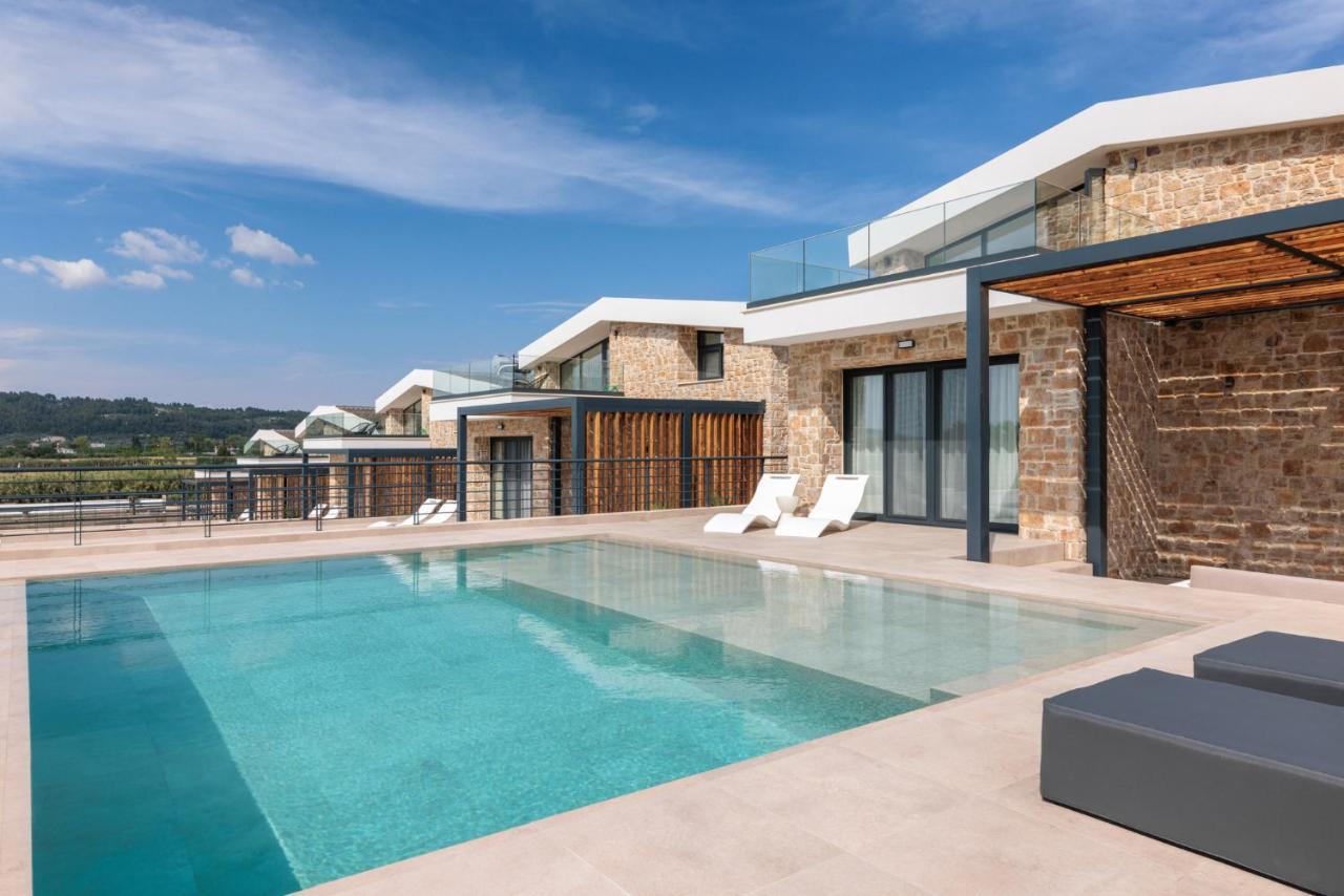 Five Senses Of Luxury Villa Kalandra Bagian luar foto