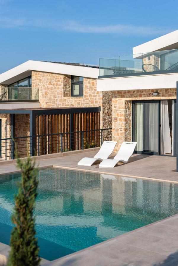 Five Senses Of Luxury Villa Kalandra Bagian luar foto